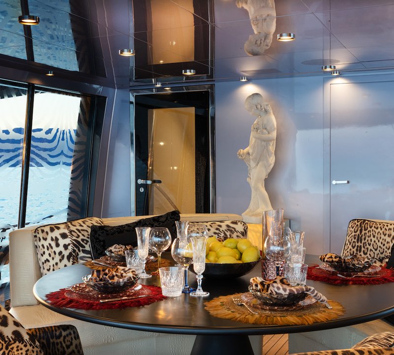 roberto cavalli yacht freedom